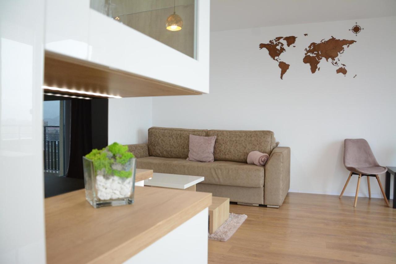 Luxury Panorama Apartament,Coresi Braşov Esterno foto